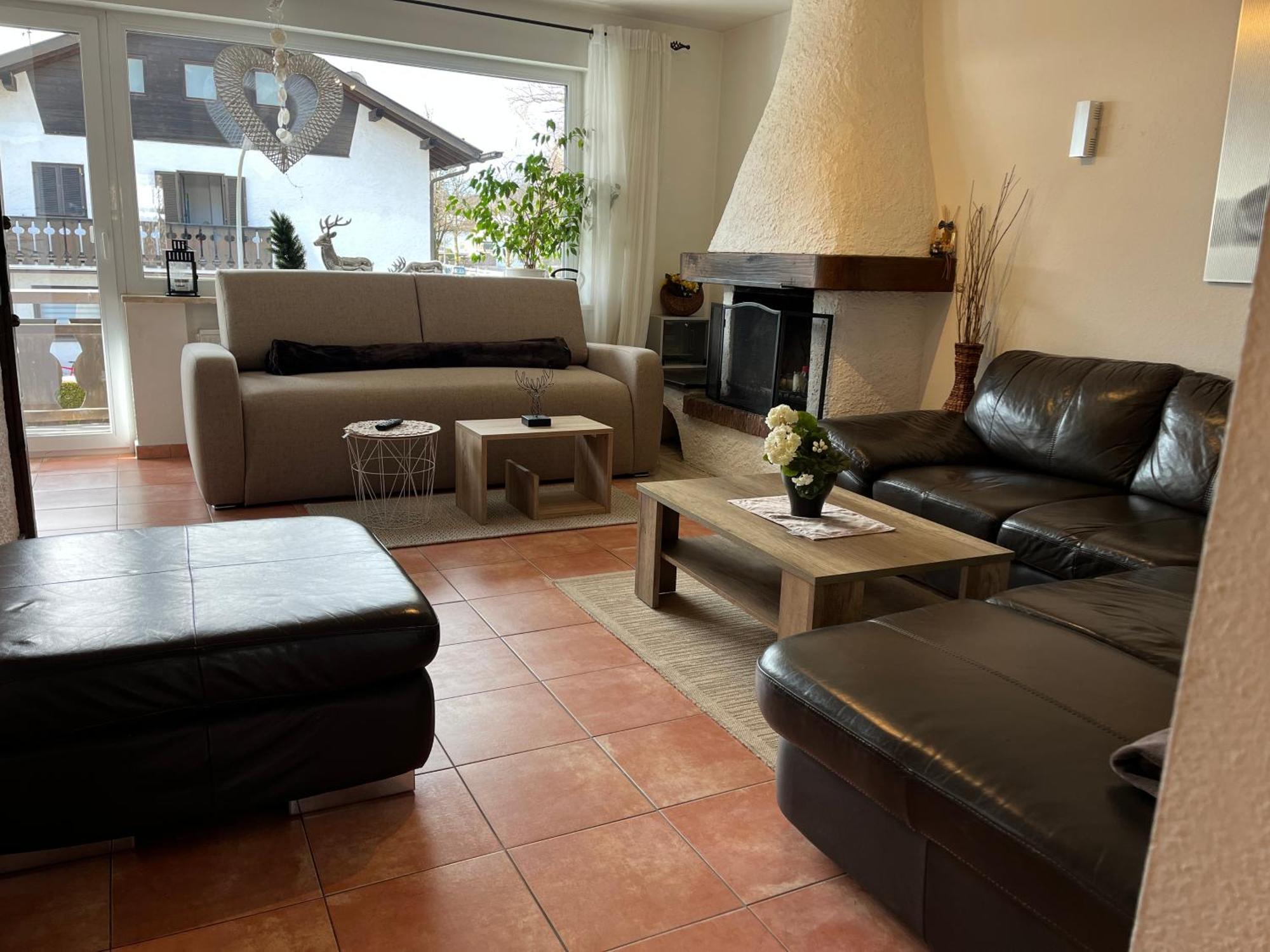 גרמיש-פרטנקירכן Doppelhaushaelfte Zugspitzblick Mit Privatem Garten מראה חיצוני תמונה